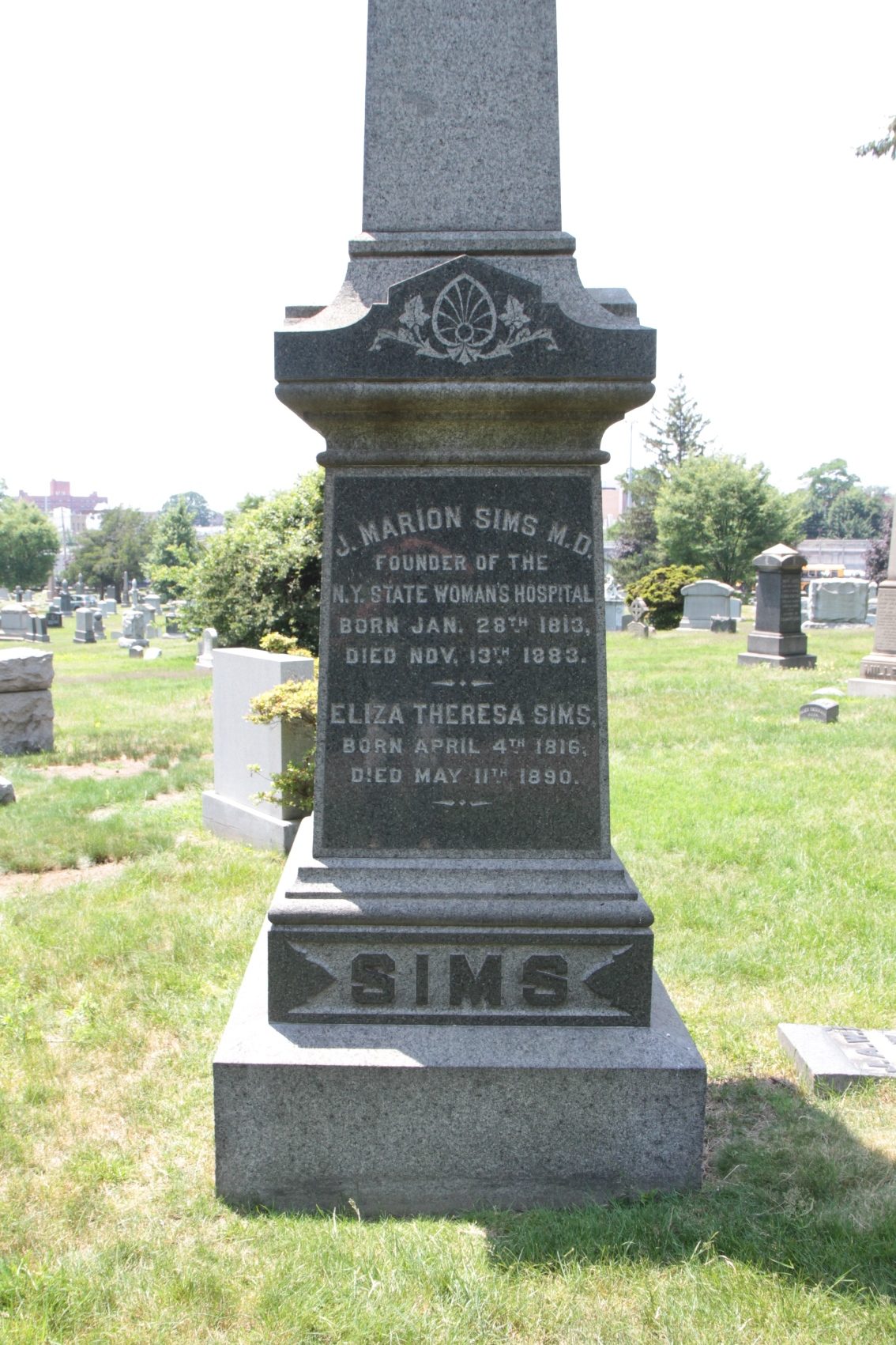 J%20Marion%20Sims%27%20tomb%2C%20The%20Green-Wood%20Ceemetery%2C%20Brooklyn%20NY%20-%2004.JPG